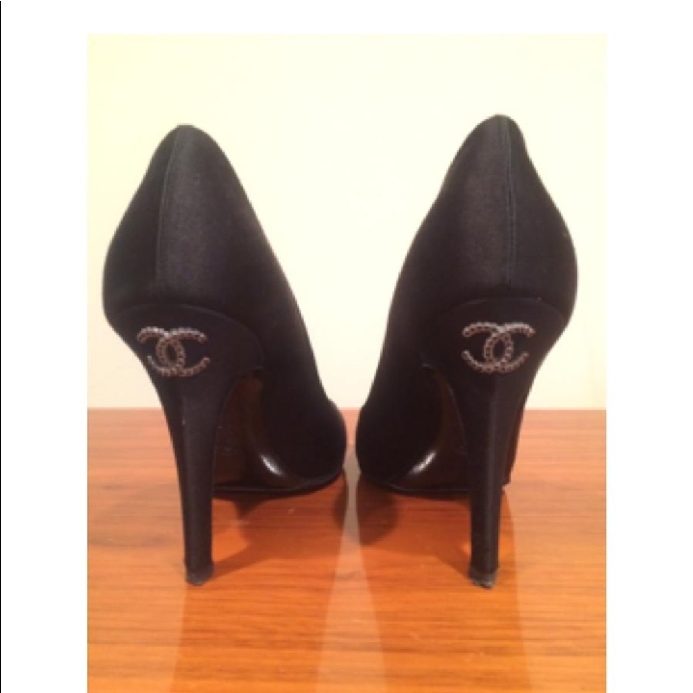 Chanel Satin Pump